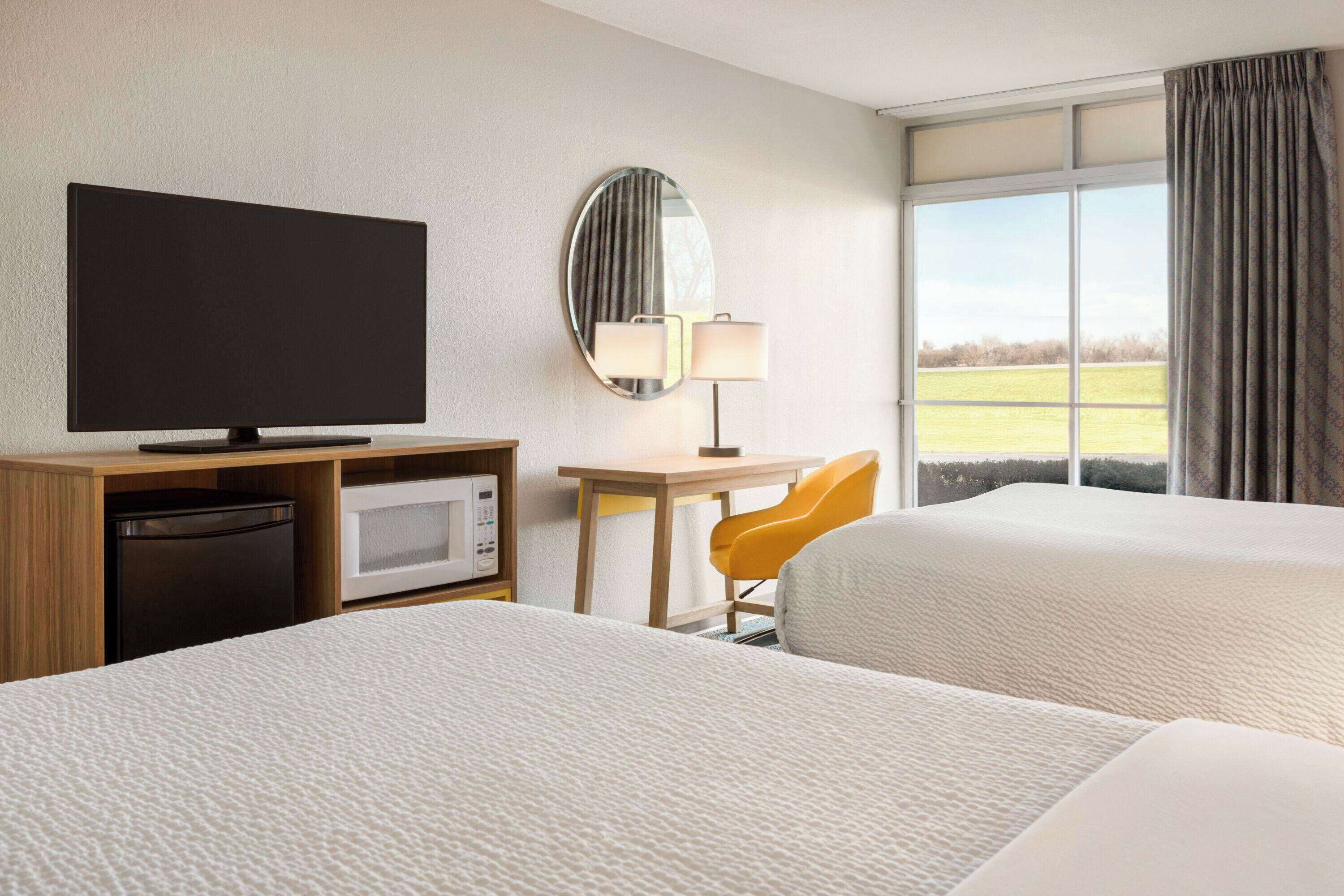 double room, 2 double beds | desk, iron/ironing board, rollaway beds, free wifi