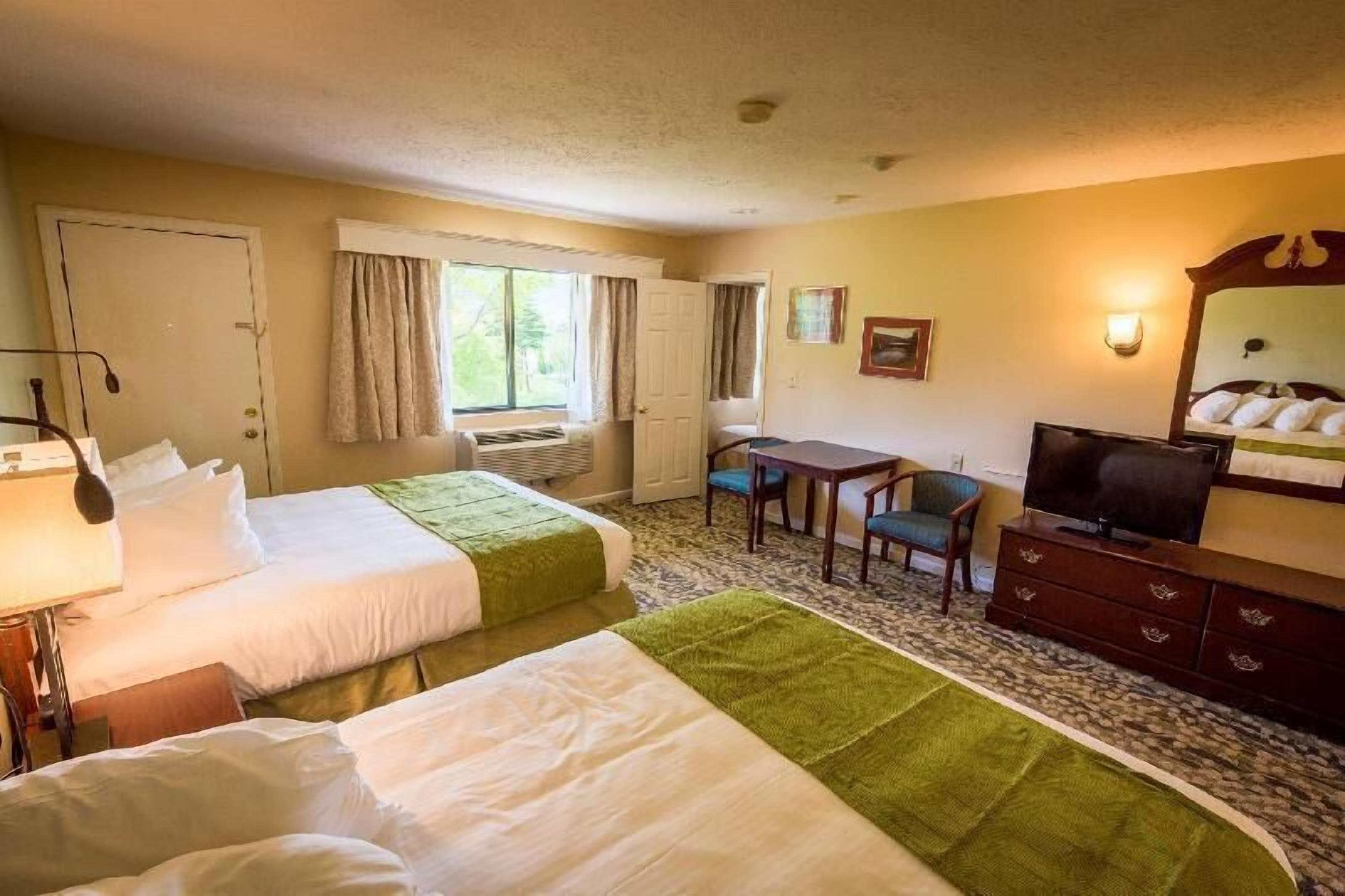 Desk, blackout curtains, iron/ironing board, free WiFi