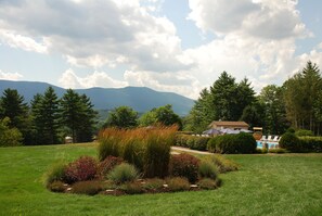 Garden - Fox Ridge Resort (North Conway)