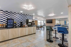 Desayuno continental incluido todos los días 