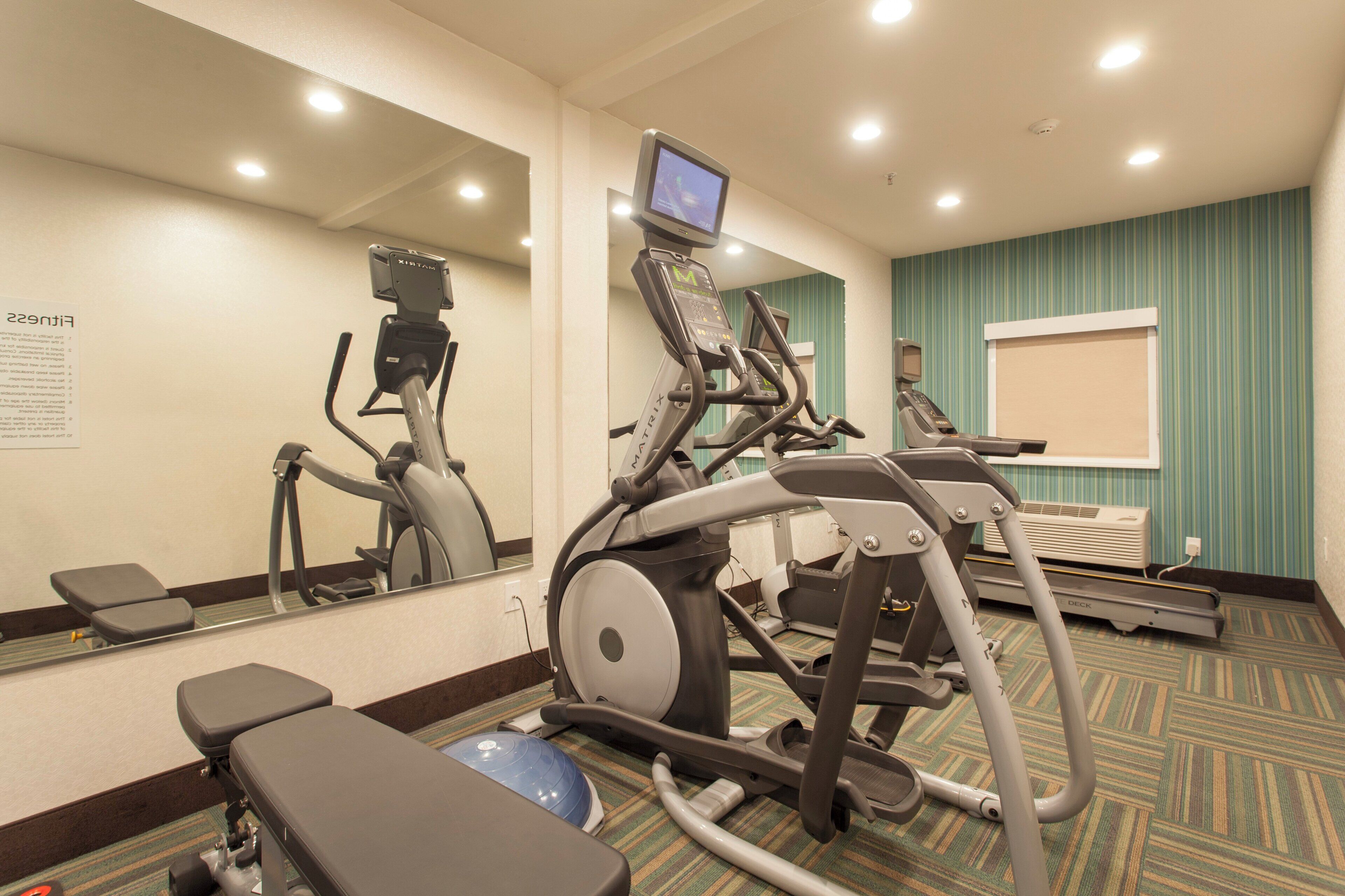 Photo -  Holiday Inn Express & Suites
