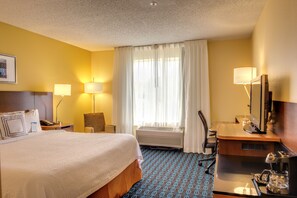 In-room safe, desk, iron/ironing board, bed sheets
