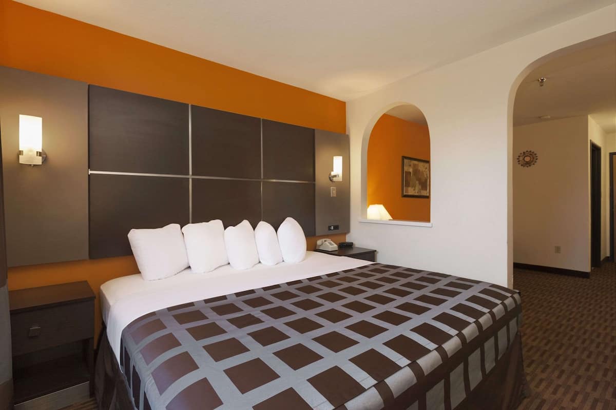 Desk, blackout curtains, iron/ironing board, free WiFi