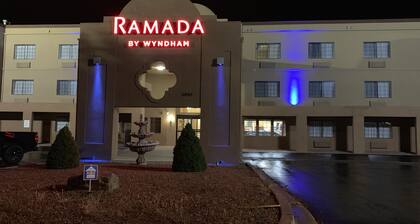 Ramada by Wyndham Santa Fe