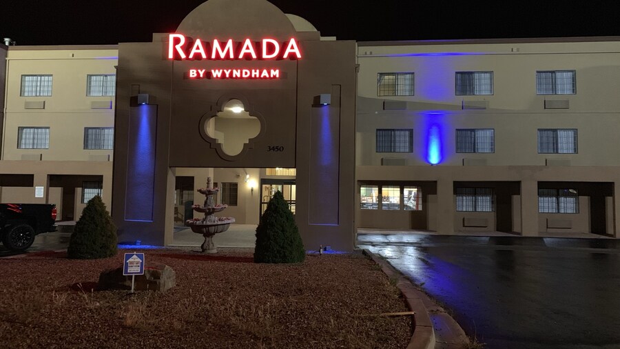 Ramada by Wyndham Santa Fe
