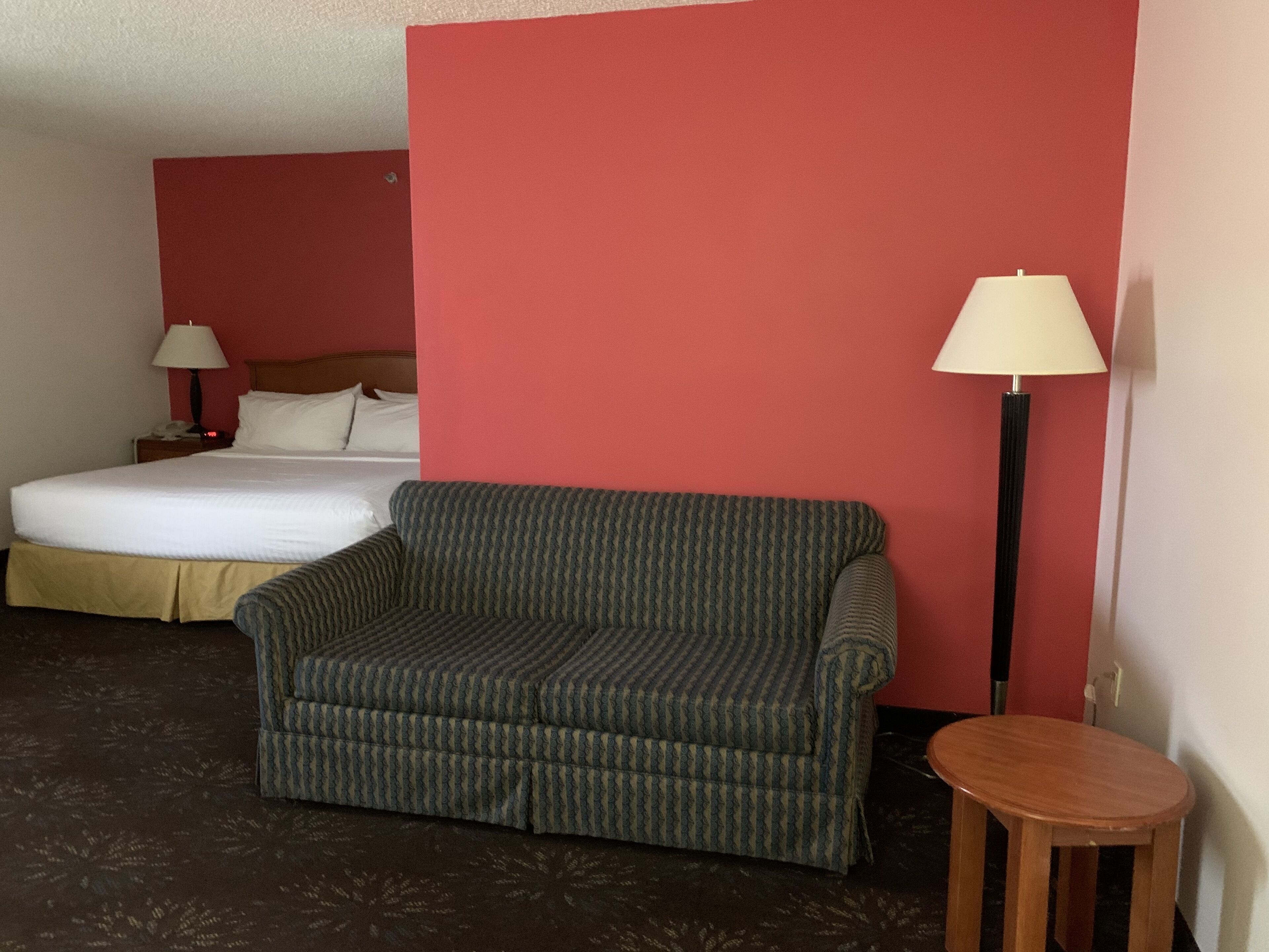 Deluxe-Studiosuite, 1 King-Bett, Nichtraucher | Schreibtisch, laptopgeeigneter Arbeitsplatz, Verdunkelungsvorhänge