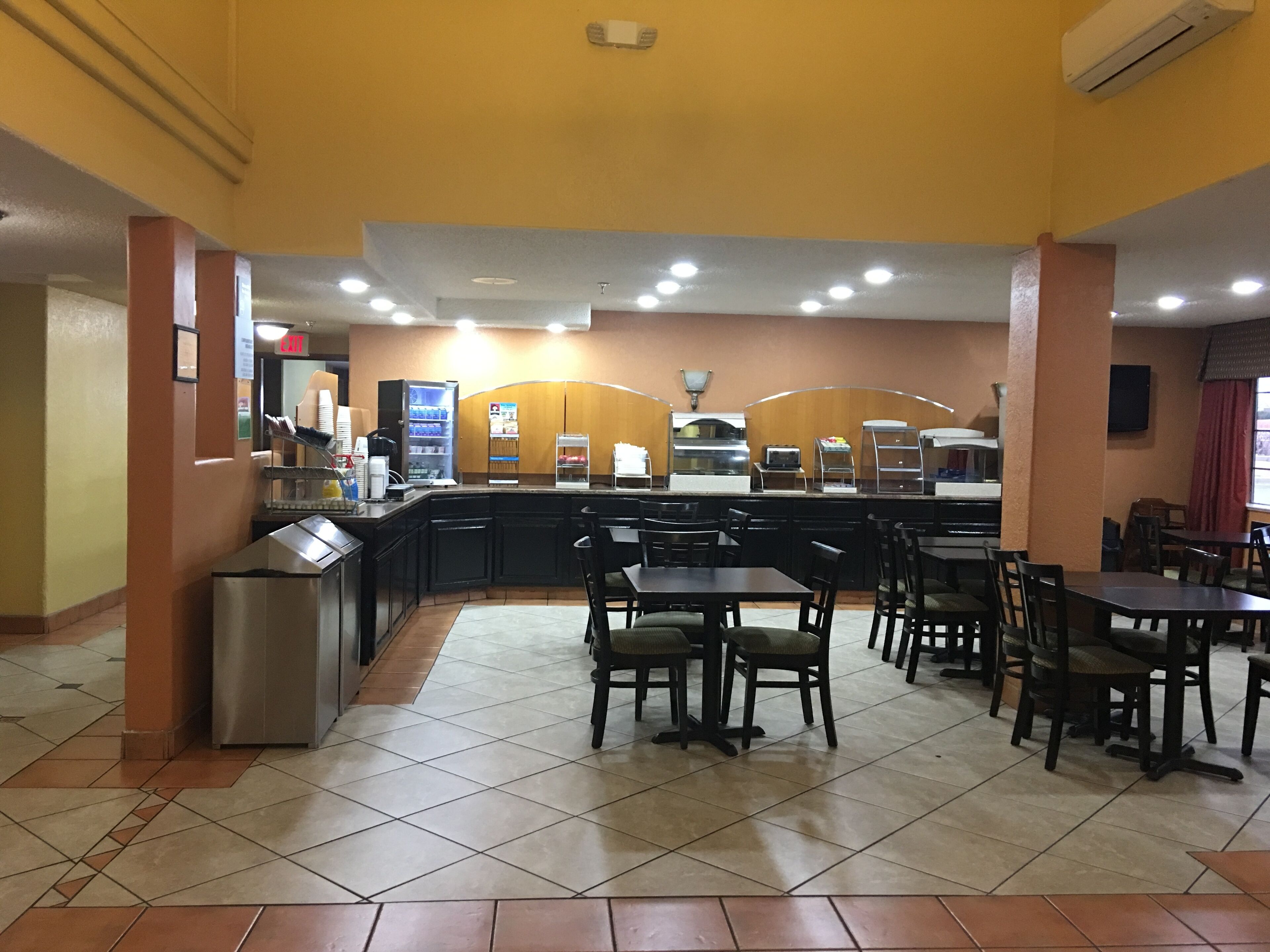 Free daily self-serve breakfast