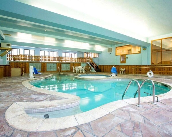 Indoor pool - Rodeway Inn Lake Placid South (Lake Placid)