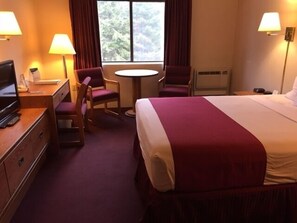 Standard Room, 2 Queen Beds, Non Smoking (Interior Corridor)