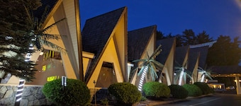Tiki Resort