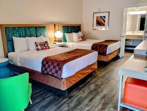 Standard Room, 2 Katil Kelamin (Double) | Peti besi dalam bilik, seterika/papan seterika, Wi-fi percuma 