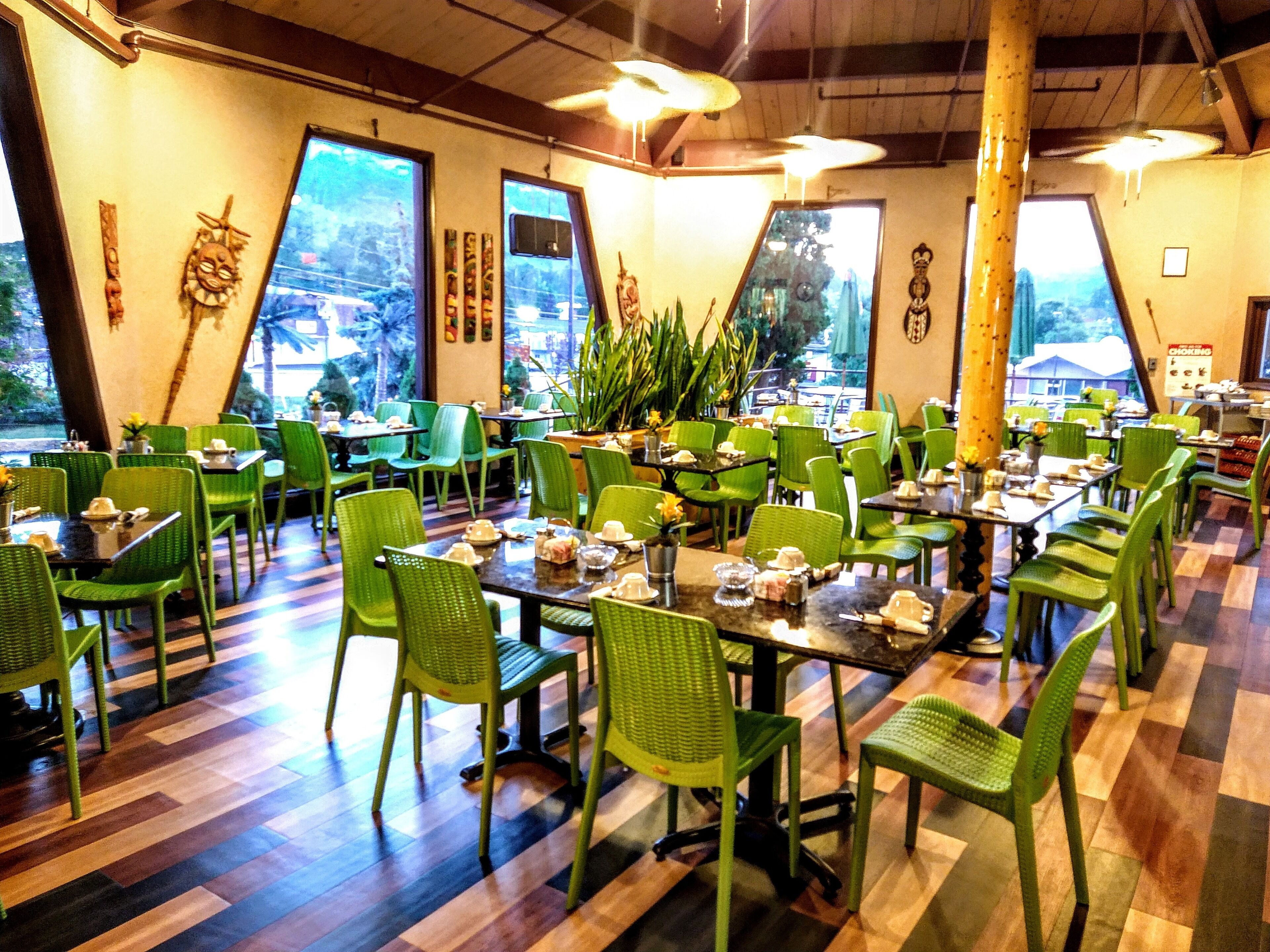 Desayuno a la carta los fines de semana (con cargo) 