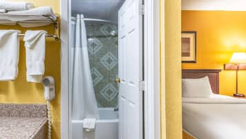 Room, 2 Queen Beds, Non Smoking | Bathroom | Bathtub, free toiletries, hair dryer, towels