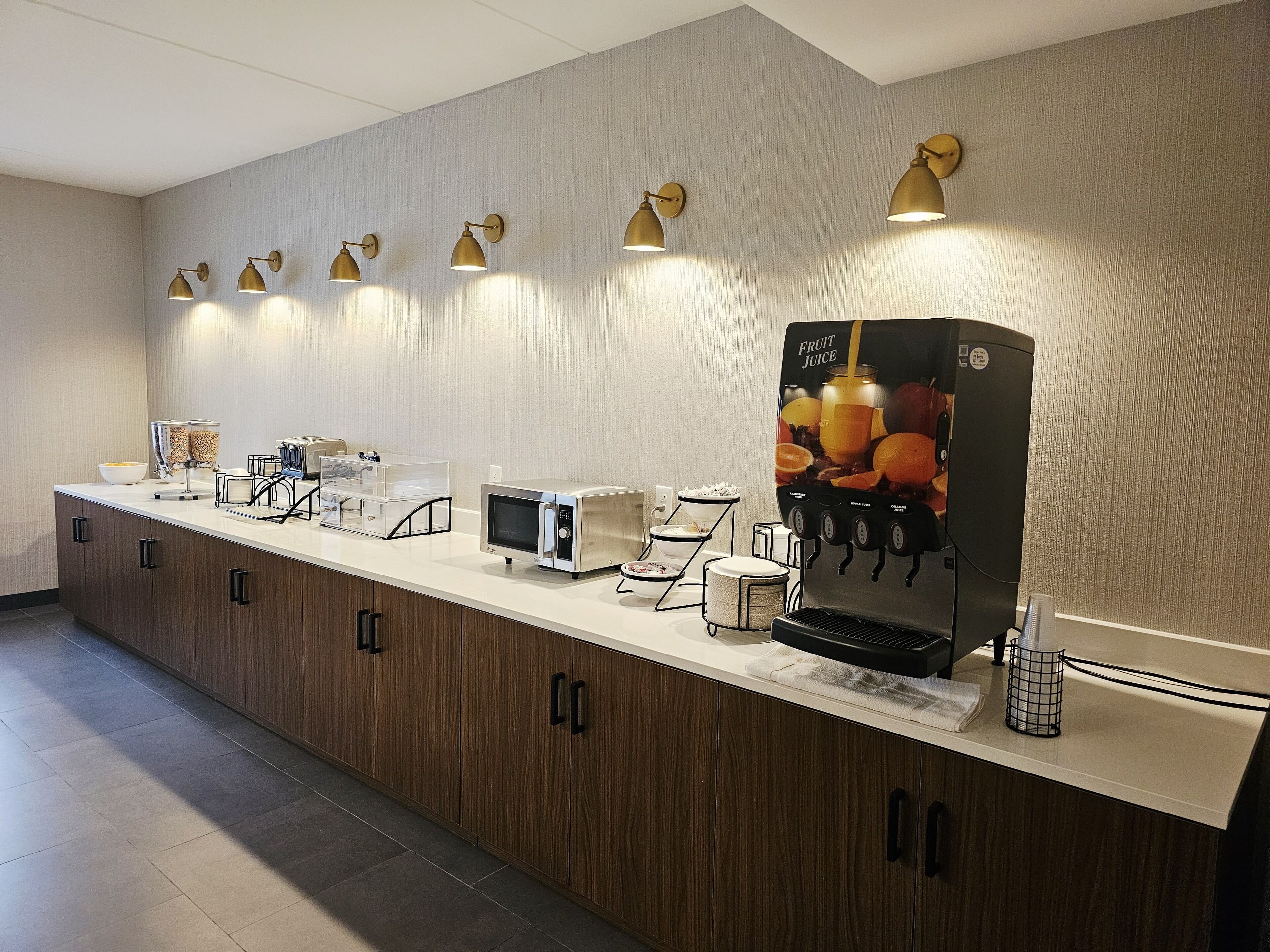 Free daily buffet breakfast