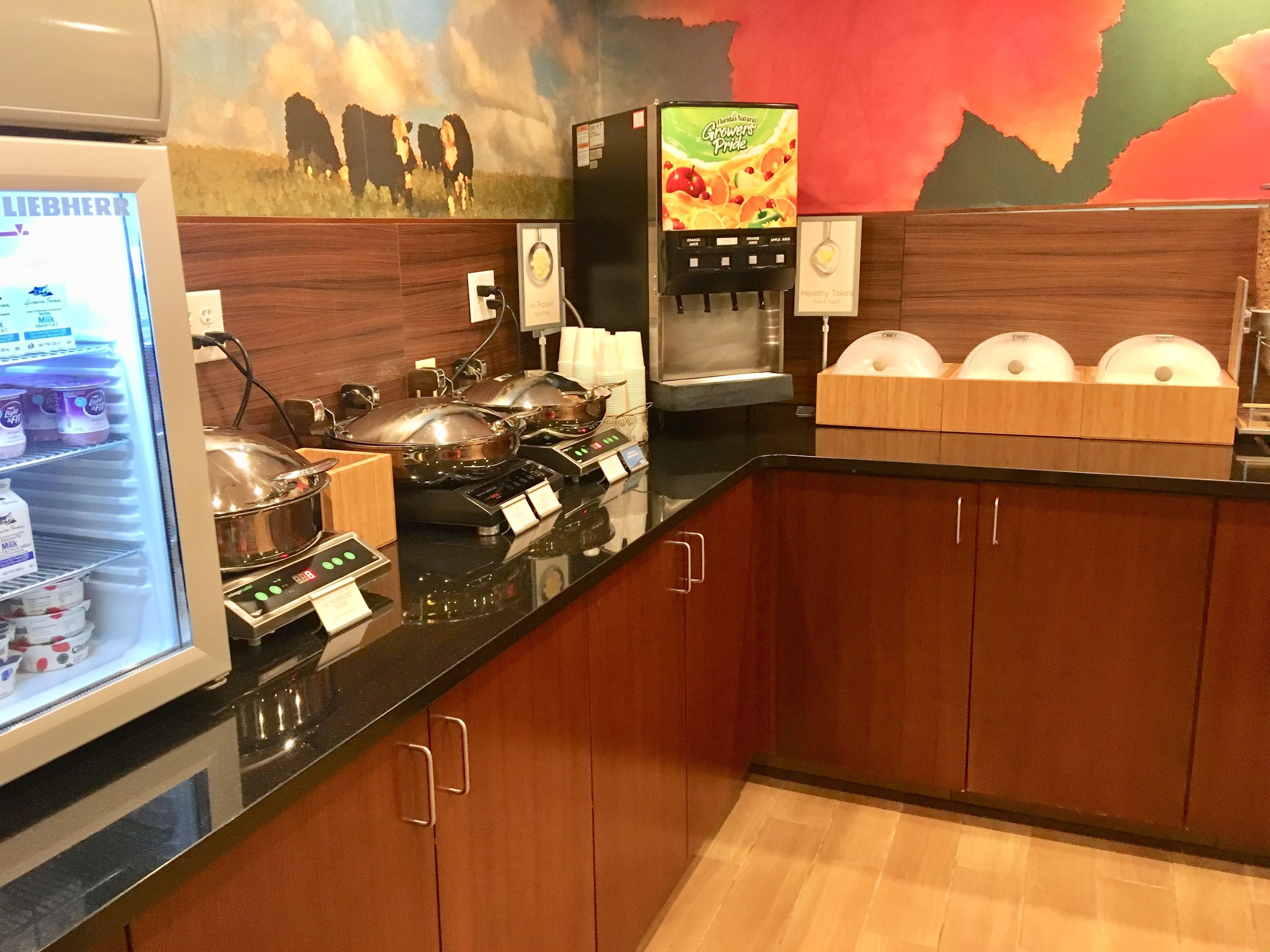 free daily continental breakfast