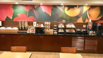 Free daily continental breakfast