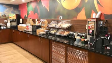 Free daily continental breakfast