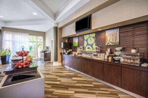 Desayuno buffet incluido todos los días 