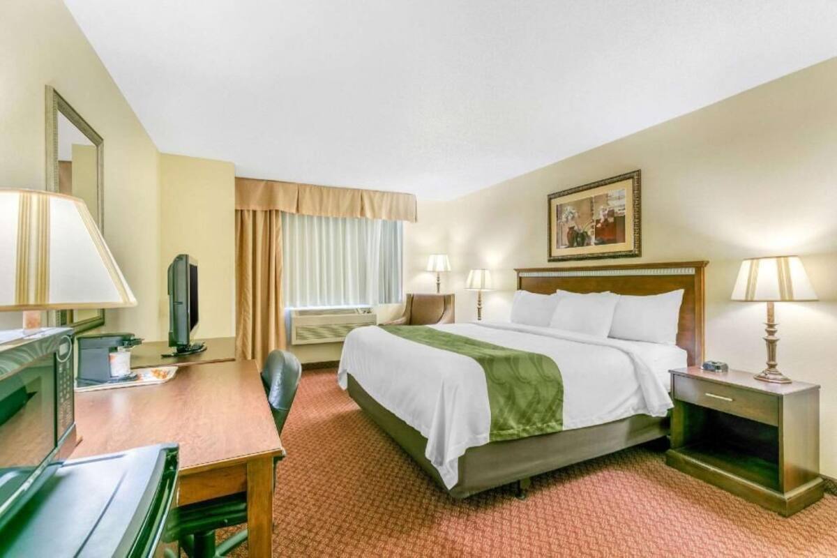 In-room safe, iron/ironing board, free cots/infant beds, rollaway beds
