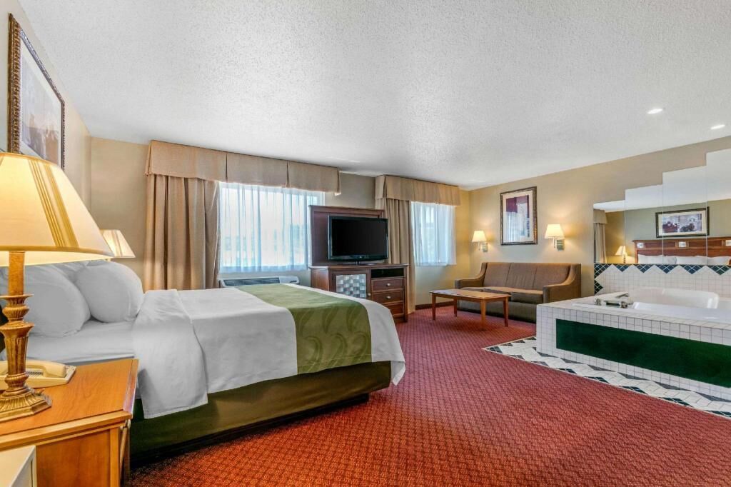In-room safe, iron/ironing board, free cots/infant beds, rollaway beds