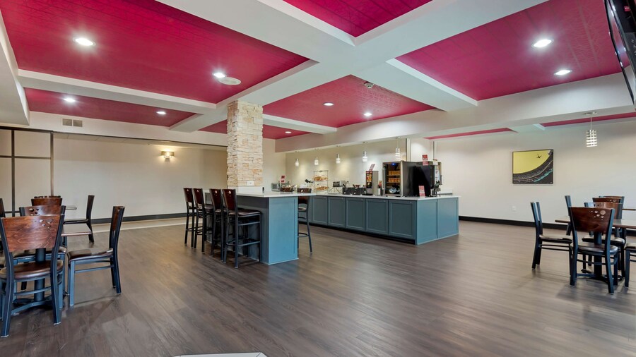 Best Western Plus Arlington North Hotel & Suites