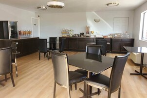 Desayuno continental incluido todos los días 