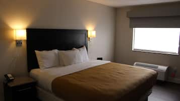 Premium bedding, in-room safe, desk, laptop workspace