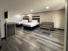 Decoración personalizada, muebles diferentes y escritorio 