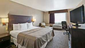 Premium bedding, in-room safe, desk, laptop workspace