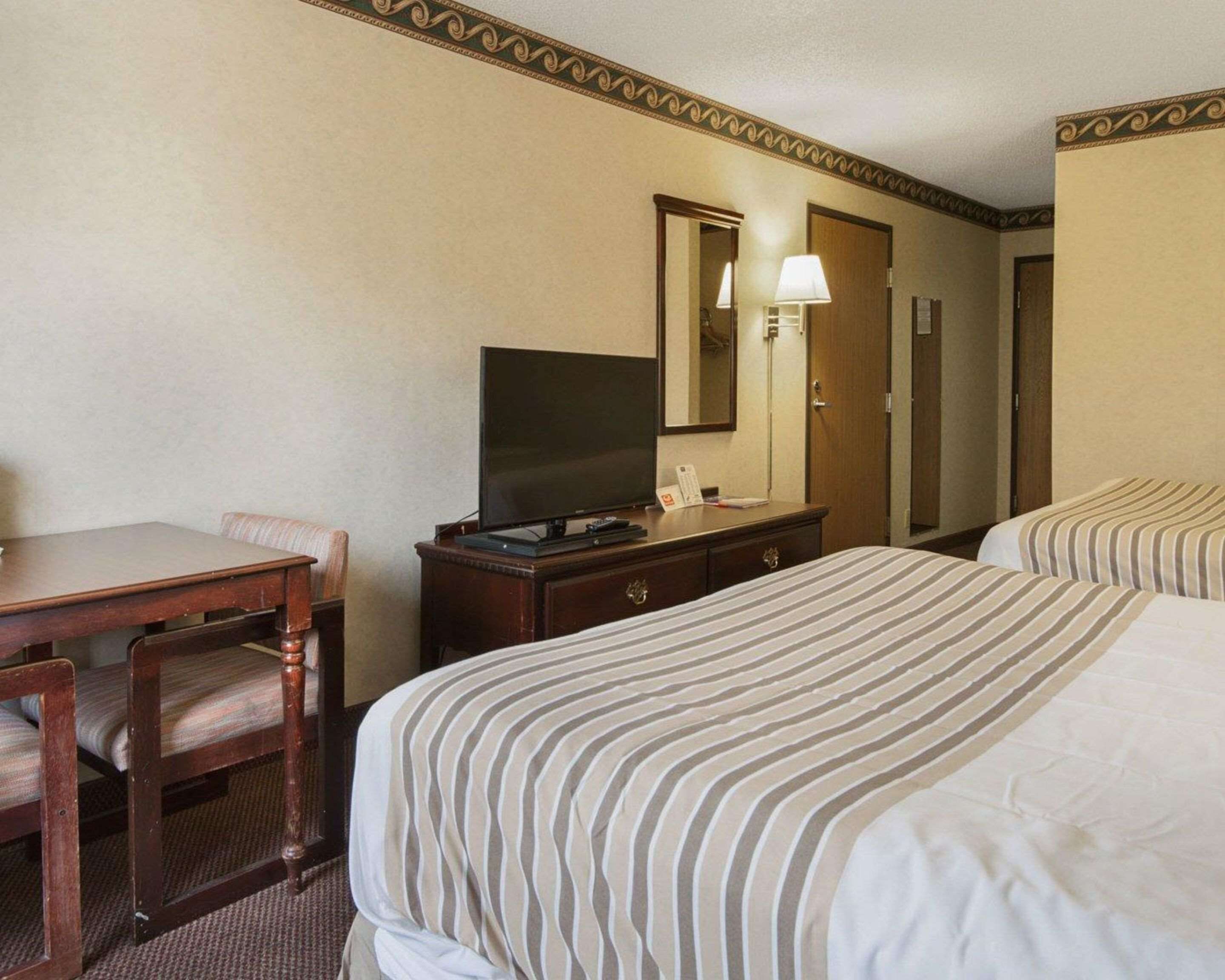 Foto - Econo Lodge Inn & Suites El Paso West