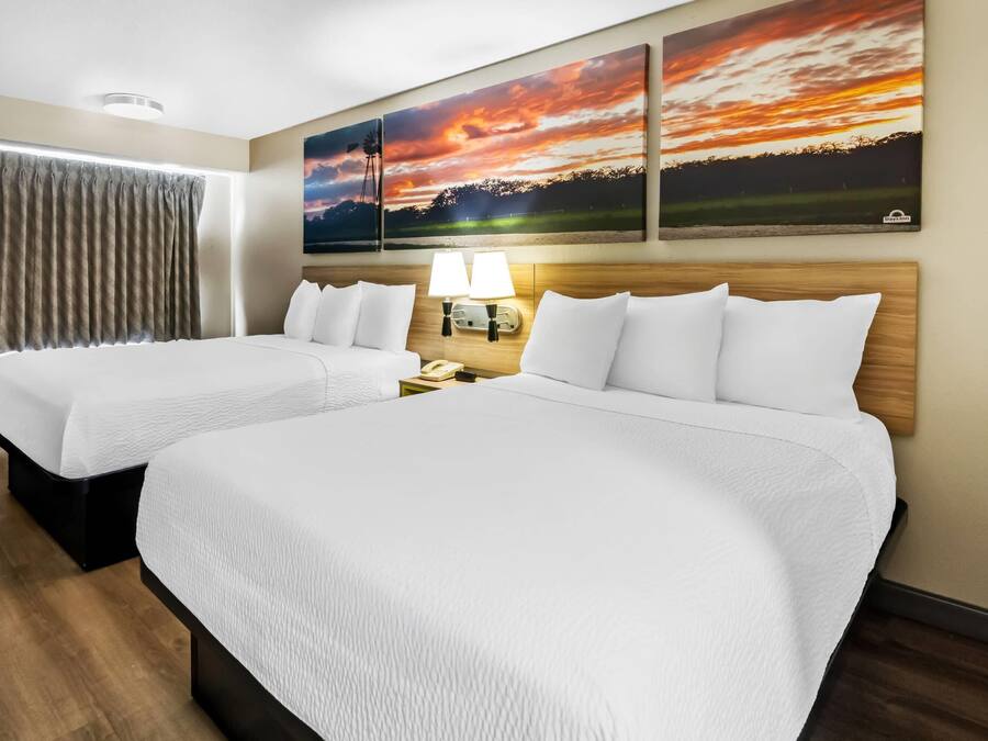 Työpöytä, pimennysverhot, ilmaiset vauvansängyt, ilmainen Wi-Fi