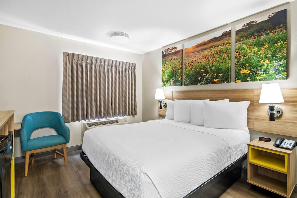 Desk, blackout drapes, free cribs/infant beds, free WiFi