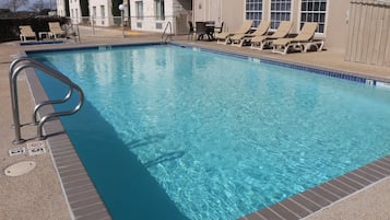 室外泳池