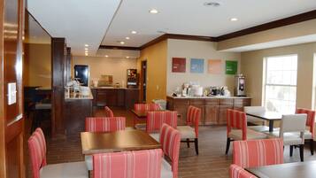 Free daily buffet breakfast