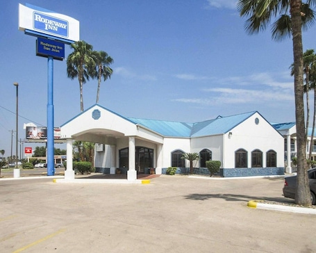 Exterior. Rodeway Inn San Juan
