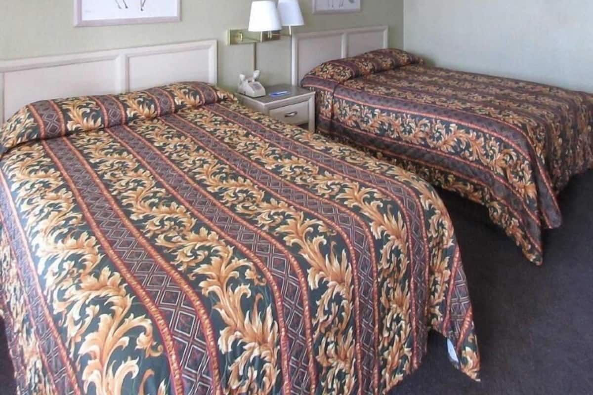 Free WiFi, bed sheets, alarm clocks