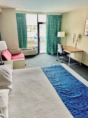 Phòng, 1 giường cỡ king, không hút thuốc, ban công (Partial Ocean View) | Két bảo mật tại phòng, khu vực làm việc phù hợp cho laptop 
