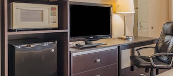 Comfort Inn On the Bay