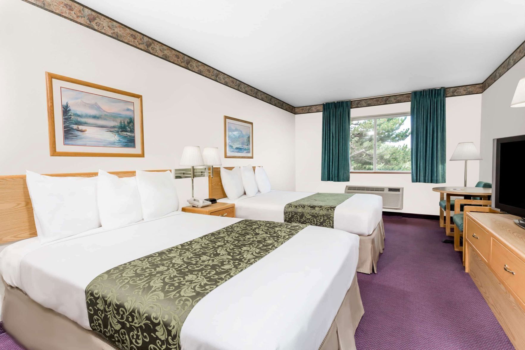 In-room safe, individually decorated, individually furnished, desk
