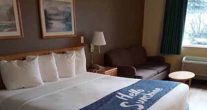 Days Inn by Wyndham Ocean Shores