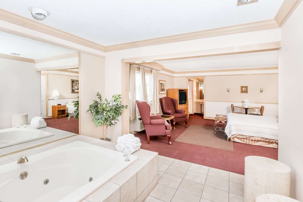 luxury hotels in Nebraska