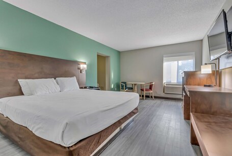 Baymont by Wyndham North Myrtle Beach - Image 18