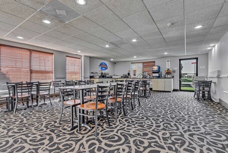 Baymont by Wyndham North Myrtle Beach - Image 17
