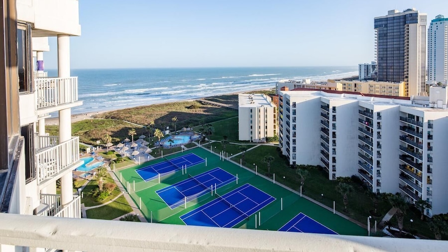 Royale Beach and Tennis Club