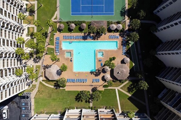 3 outdoor pools - Royale Beach and Tennis Club (South Padre Island)
