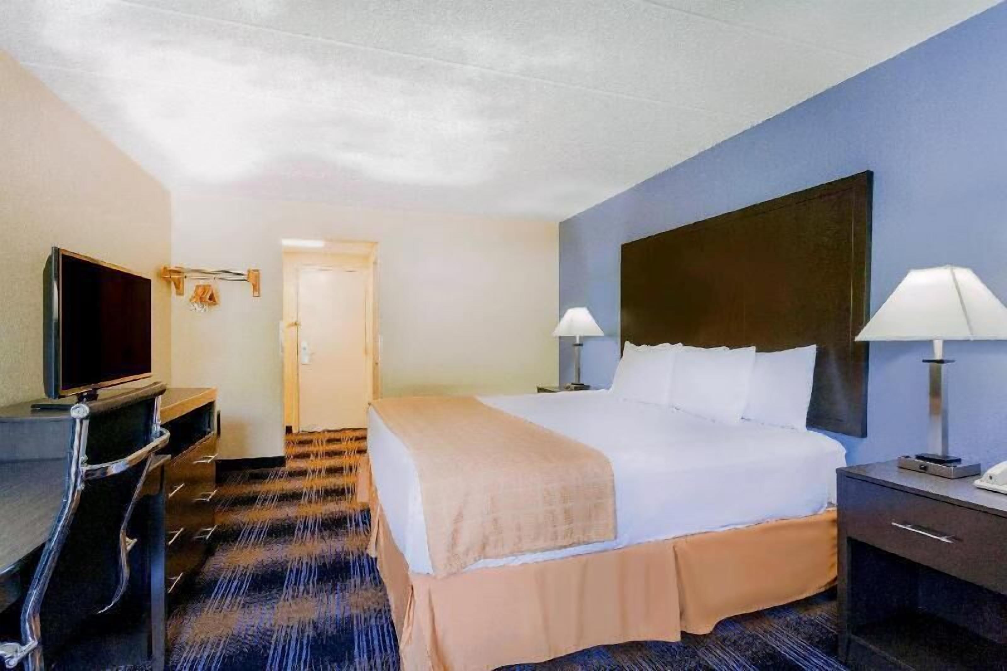 Pillow-top beds, in-room safe, desk, laptop workspace