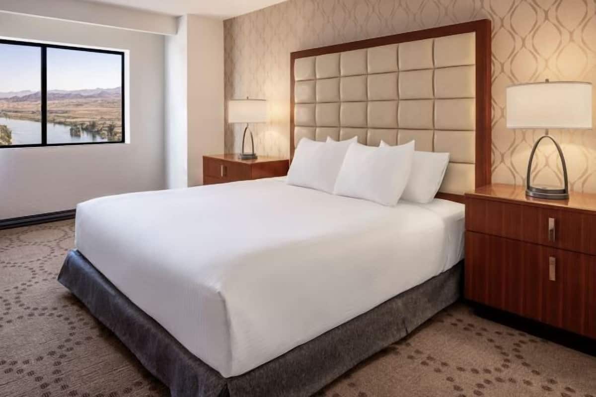 Hypo-allergenic bedding, pillowtop beds, desk, laptop workspace