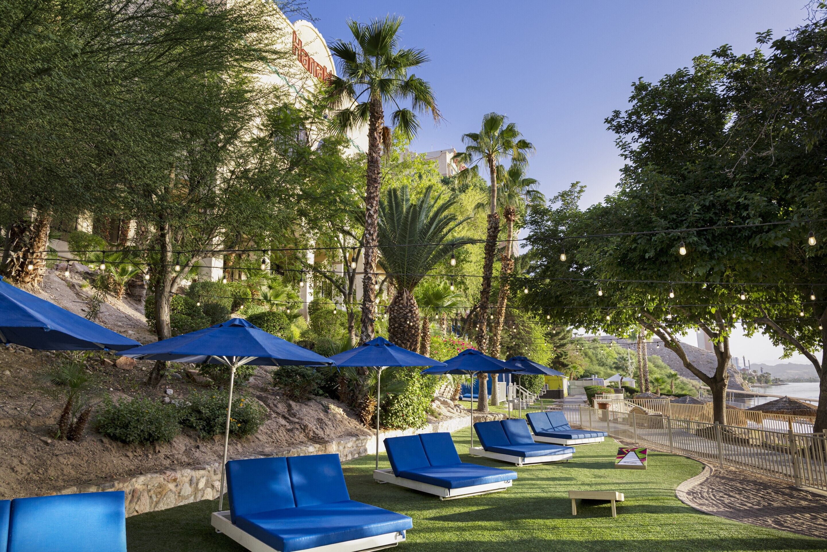 Private beach, beach cabanas, beach towels, beach bar