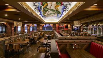 8 Restaurants, Frühstück, Mittagessen, Abendessen, amerikanische Küche