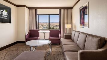 South Tower Vista Suite King Non-Smoking (Adult only) | Living area | Flat-screen TV, pay movies